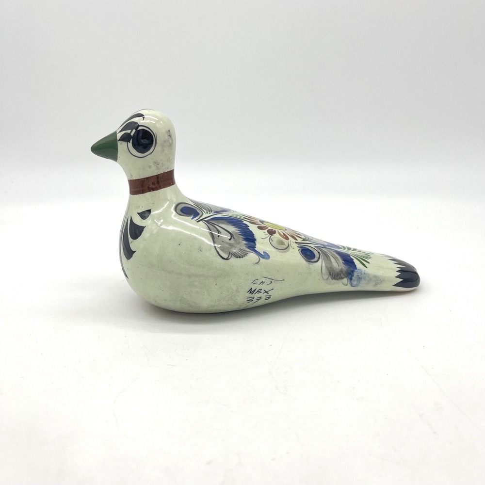 Hand‎ Painted Mexican Folk Art Pottery Bird Figurine Signed Decorative Accent